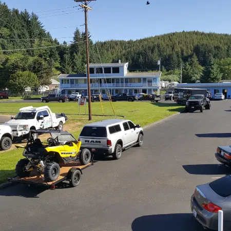 Winchester Bay Inn