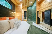 Rated Top 1% - Couples Enchanted Forest – Relax, Unwind, No Responsibilities!