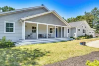 Distinctive Hamptons Home w/ Pool Near Bay, Ocean - Uima-altaat