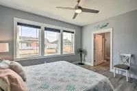 Ocean Shores Getaway w/ Fireplace & Hot Tub! - 3-Star