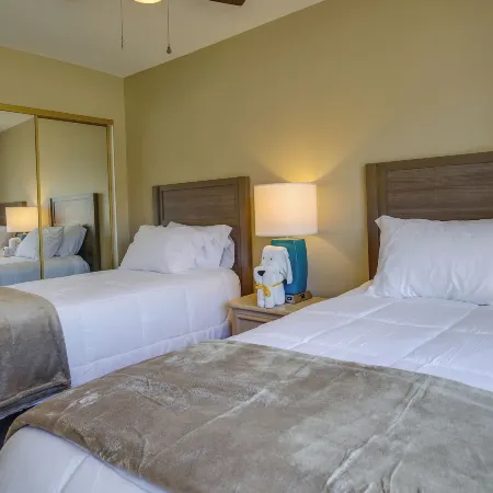 Summer Desert Oasis! Pool, Patio & Fast Wifi