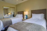 Summer Desert Oasis! Pool, Patio & Fast Wifi - Apartments