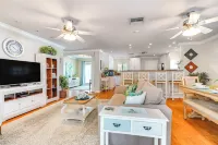 Fort Myers Bungalow - 12 Miles to the Beach!