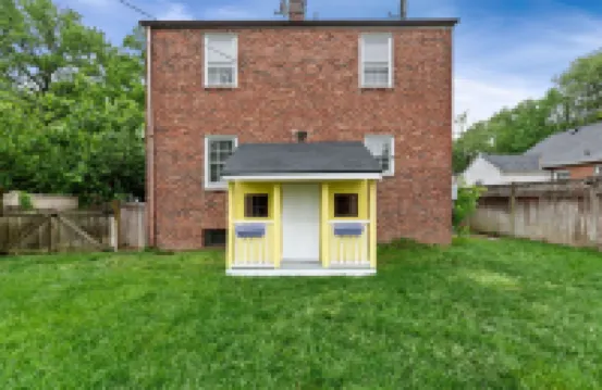 Stately 5BR Historic Retreat Cozysuites