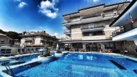 Hotel & Wellness FRA I Pini - Infinity Pools