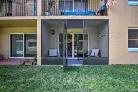 Walk to Crescent Beach: Condo w/ Pool Access - WiFi