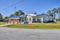 Cozy Currituck Home w/ Fire Pit Near Ferry! - Wifi