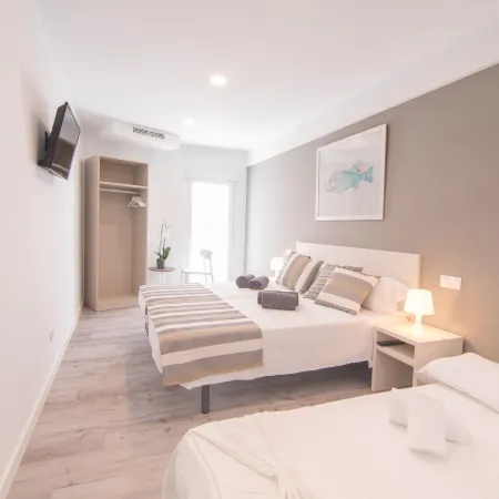 Blu Hostal Diana