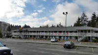 普亞勒普汽車旅館 - 停車場