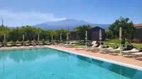 Lumia Resort - Pools