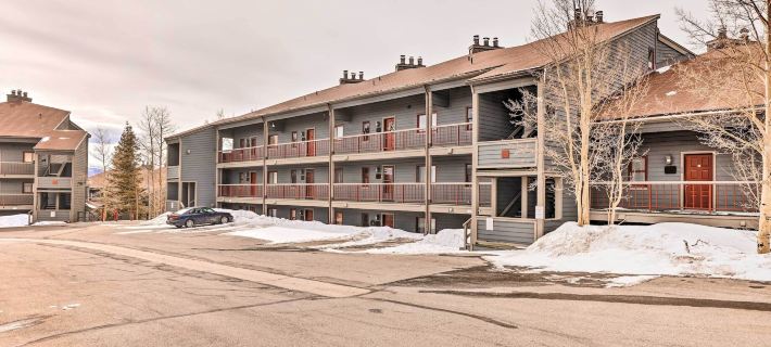 Private Balcony and Resort Perks Silverthorne Condo Hotéis em Silverthorne