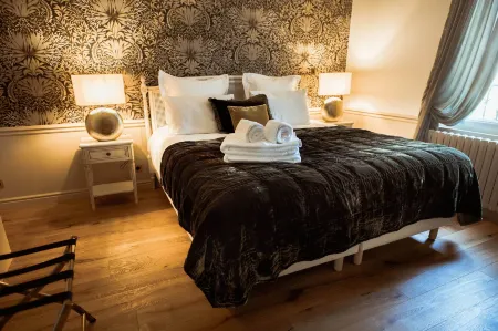 Villa Victoria Hôtel et Spa Отели рядом с достопримечательностью «Свор Бич»