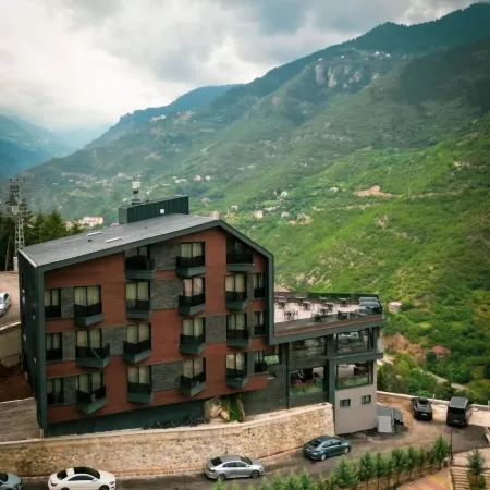 Ladur Resort Hotel