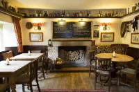The Colesbourne Inn - bar