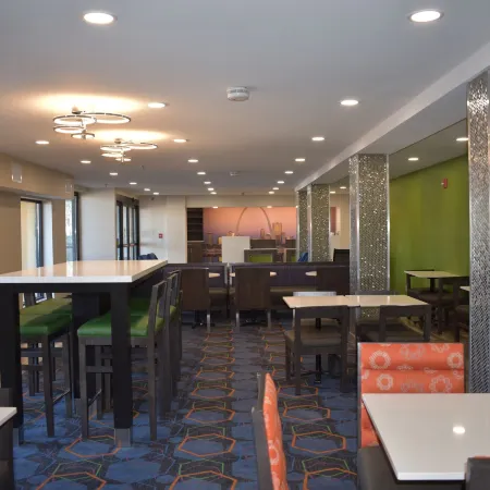 La Quinta Inn by Wyndham St. Louis Hazelwood - Airport North