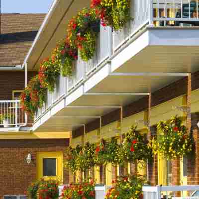 Hotellerie Jardins de Ville Hotel Exterior