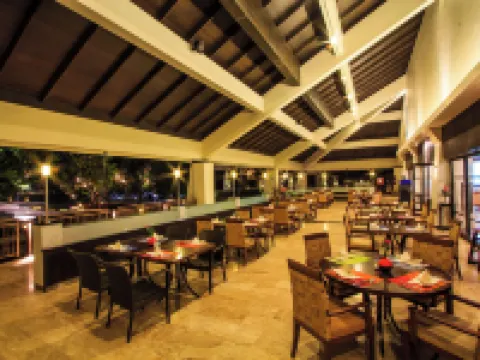 The Nouveau Chumphon Beach Resort and Golf Hotels in Chumphon