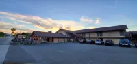 Olympic View Inn - parking