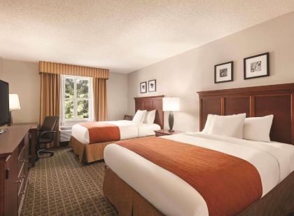 컨트리 인 & 스위트 바이 래디슨 로렌스빌 GA