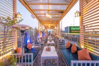 Hibiscus Select Hotel Hotels in Gautam Buddh Nagar