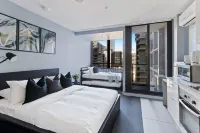 A Cozy & Stylish Studio Next to Southern Cross