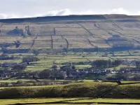Dales Barn Top