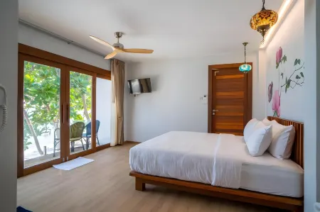 Diamond Beach Resort