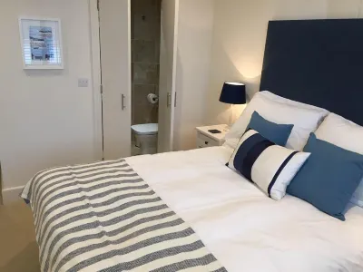 The George Inn Hotels near Castle Hill
