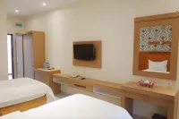 Agape Hotel Haranggaol Hotel dekat La repa beach