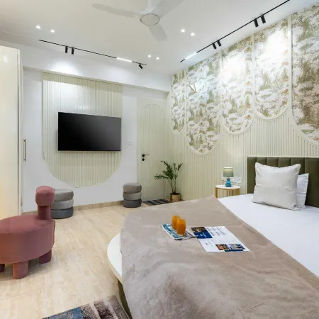 Homlee-Heaven in Hills 1BHK-Parking-Lift-Tapovan