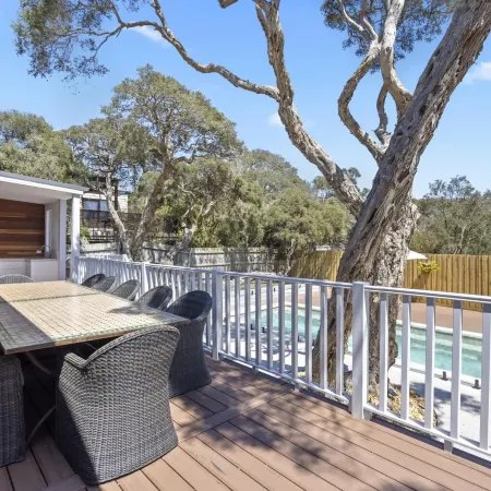 Saltwood Coastal Hamptons Luxe With Pool