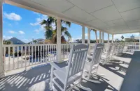 3001 Palm Boulevard by AvantStay - Country Houses