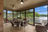 Kool Breeze by Avantstay Boat Ramp + Hot Tub