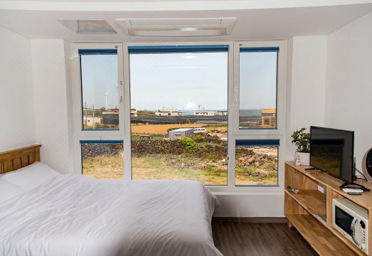 하영하영 펜션 옥상 전망