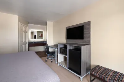 Baymont by Wyndham Commerce GA Near Tanger Outlets Mall Hotels in Commerce