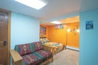 Semi-basement 2-bedroom apartment with AC in Fairbanks