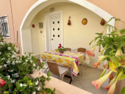 Villa LEMON TREE- Private Pool- Car not necessary