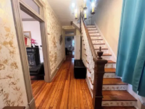 Charming Waterfront Home: Spacious, Modern, Near Attractions & Universities