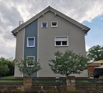 Moderne Ferienwohnung in Ruhiger Elbnaher Lage mit Guter Verkehrsanbindung ピルニッツ城周辺のホテル