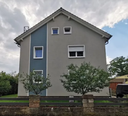 Moderne Ferienwohnung in Ruhiger Elbnaher Lage mit Guter Verkehrsanbindung Отели рядом с достопримечательностью «Шлос Пилльниц»