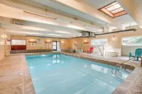 2 Blocks to Main St Downtown Frisco Condo! - Swimmingpools