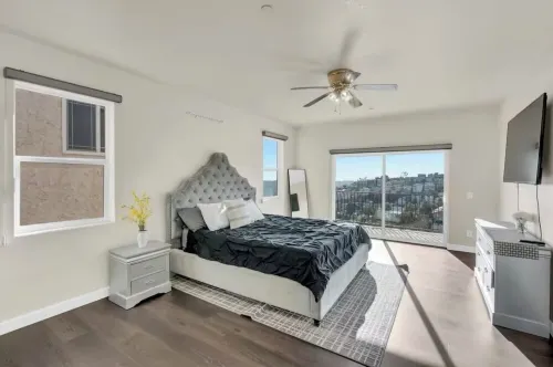 Spacious 5-bedroom house in welcoming Spring Valley with AC, WiFi