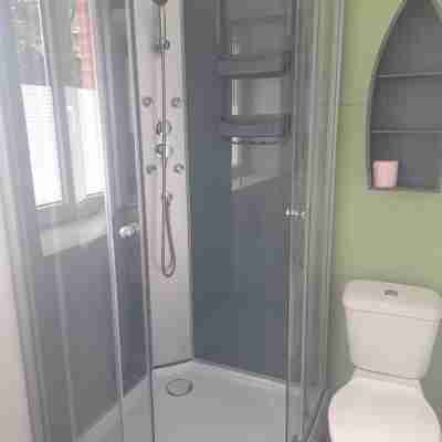 Studio in the countryside 28 km from mont saint-michel and 15km east of Avranche Rooms