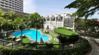 Grand Eska Hotel & Suites Batam - Beach
