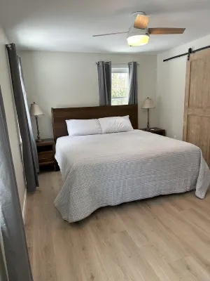 Your Wolfeboro Home Away From Home 溫尼珀索基湖附近的飯店