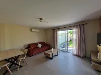 New house & close to the beach Các khách sạn ở Le Muy