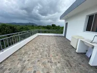 2-bedroom apartment in lovely Bonao with AC, WiFi Các khách sạn ở Bonao