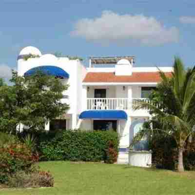 Villa Torres Cozumel is a Private Luxurious Oceanfront  Home Hotel Exterior