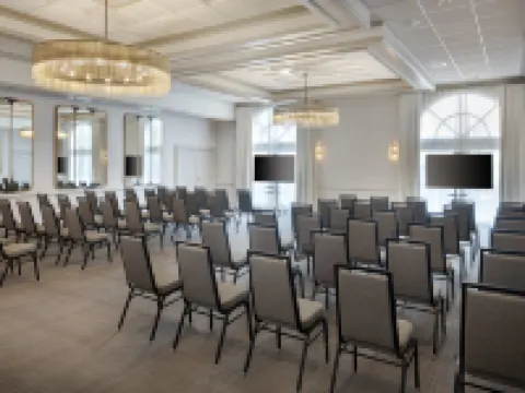 DoubleTree Suites by Hilton Lexington Hotels in Lexington