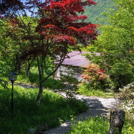 Ryokan Yakenoyu Отели рядом с достопримечательностью «Канатная дорога Shin Hodaka»